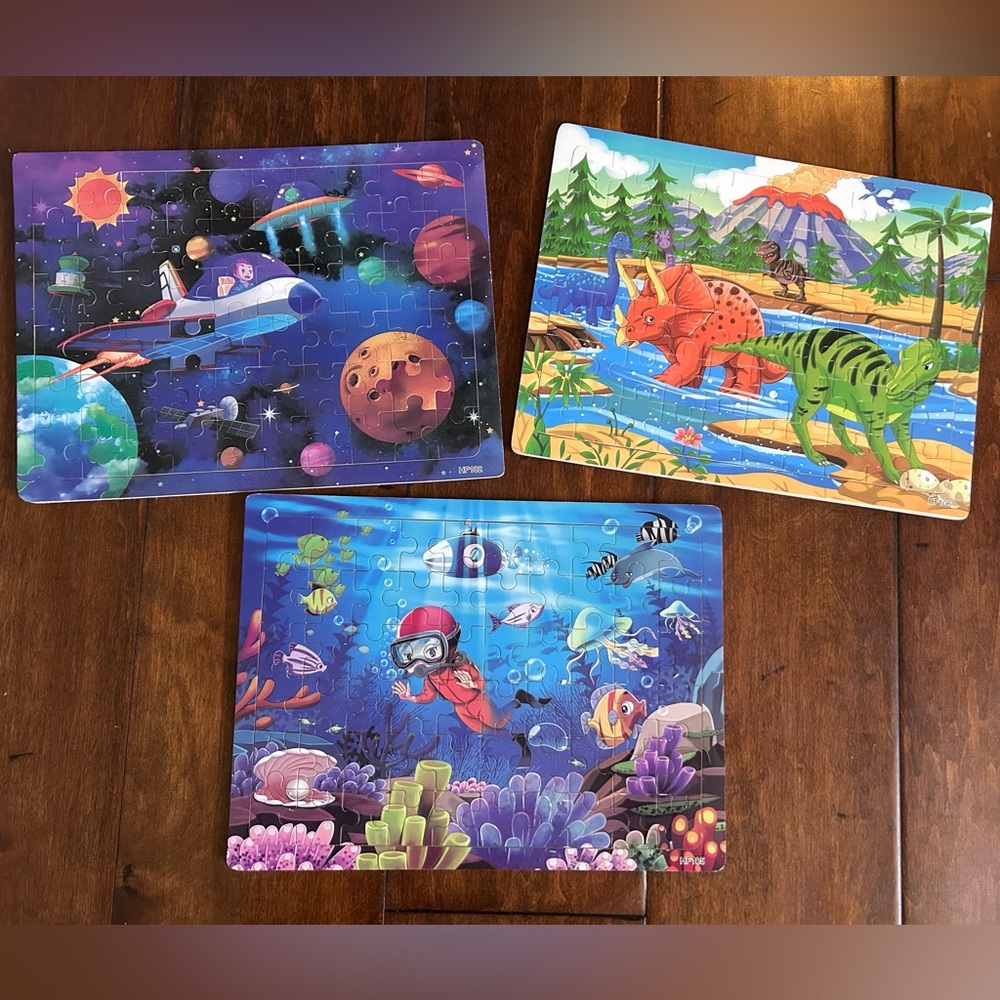 Set of 3 wooden puzzles - Great condition!